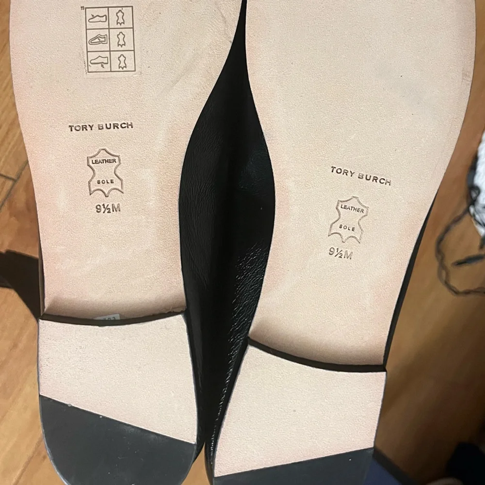 Tory Burch flats, 9.5
